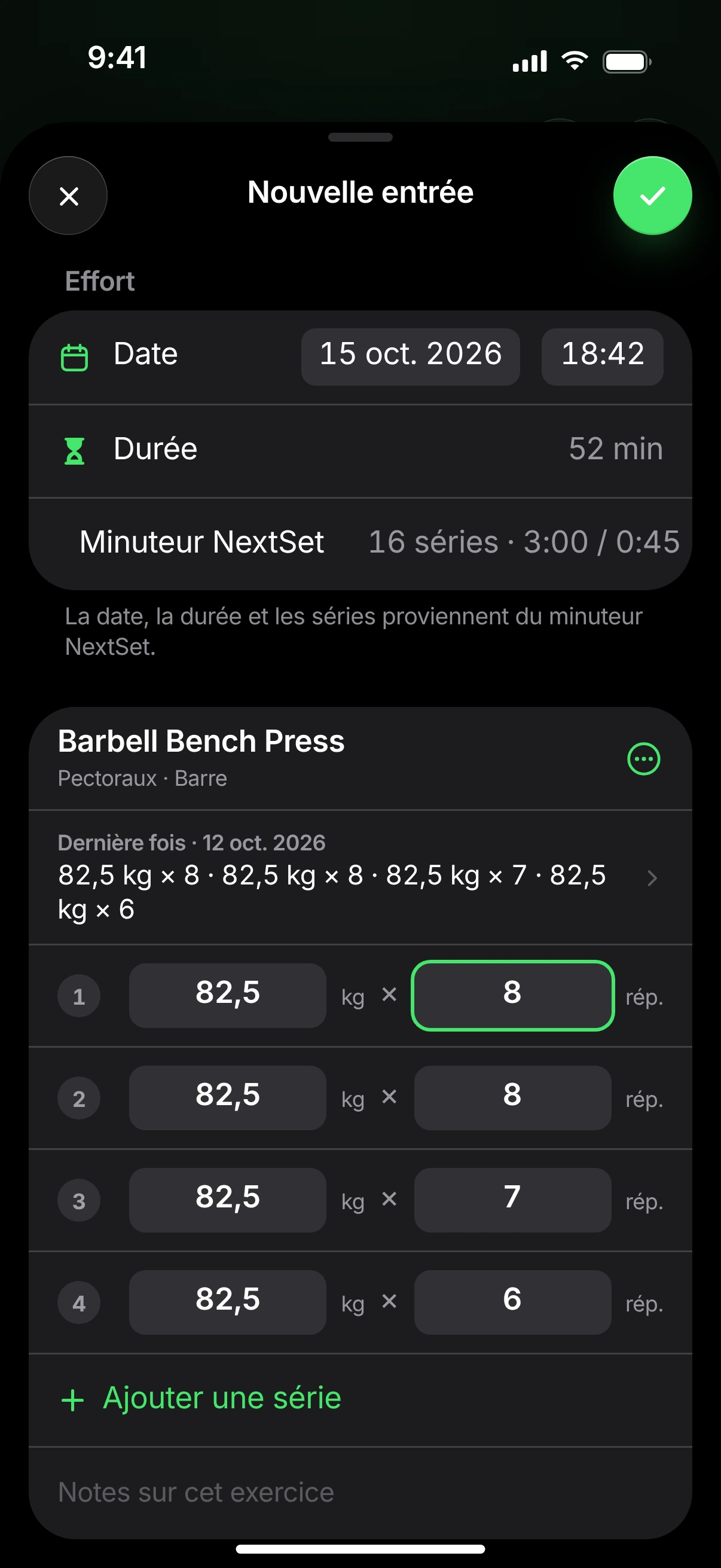 Nouvelle entrée du journal : date, durée et séries reprises du minuteur, Barbell Bench Press avec les valeurs de la dernière fois.