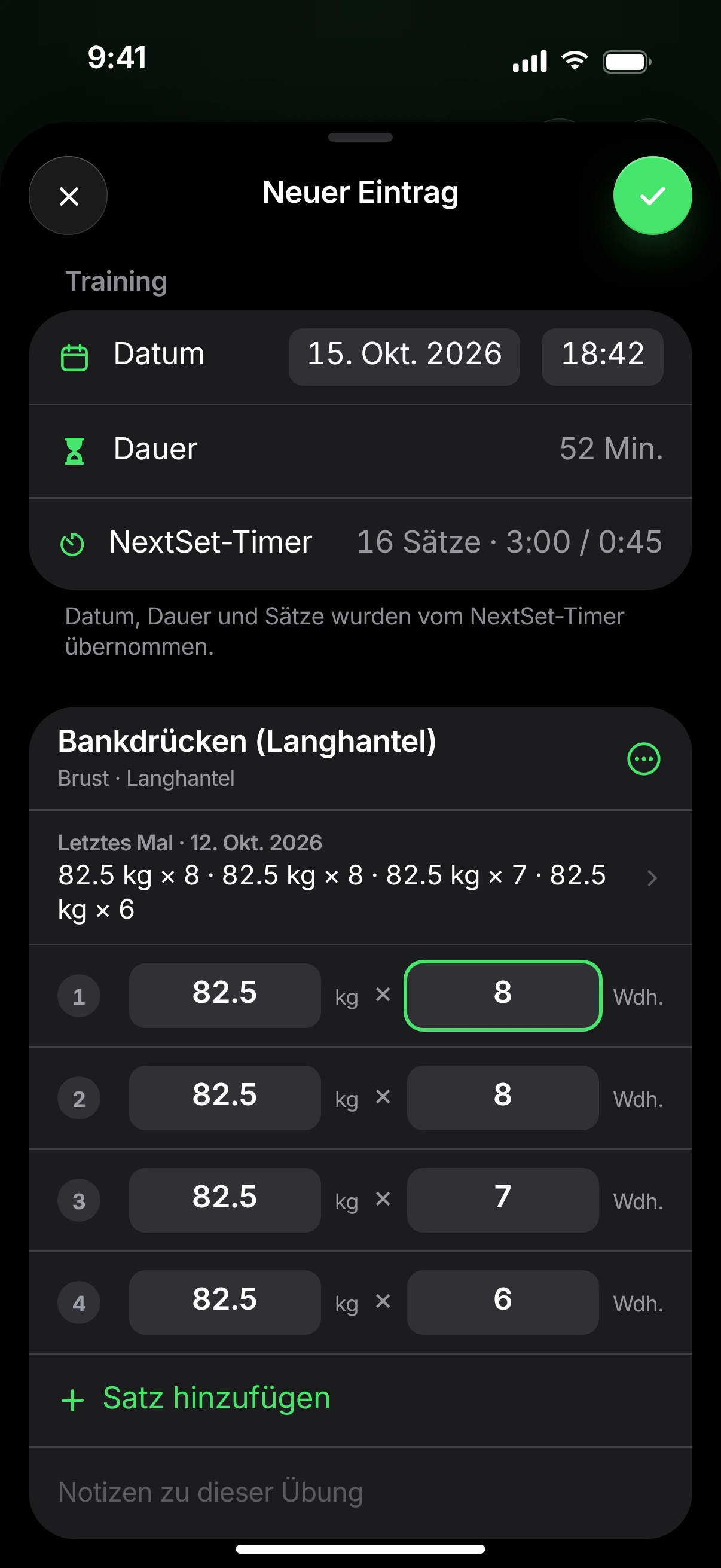Neuer Logbuch-Eintrag: Datum, Dauer und Sätze vom Timer übernommen, Bankdrücken mit den Werten vom letzten Mal.